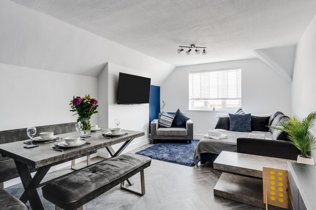 St David'S - Stylish 2 Bed Apartment, Free Parking, Close To Beach Lytham St Annes Kültér fotó